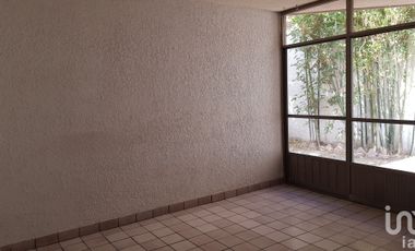 CASA JARDINES DE CELAYA, 1a. SECC.