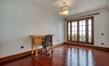 Gran departamento cercano a Costanera