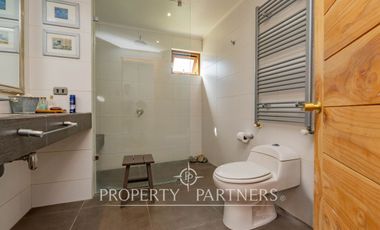 Casa en Parcela en Exclusivo Sector de Pirque, Santa Rita