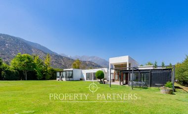 Casa en Parcela en Exclusivo Sector de Pirque, Santa Rita