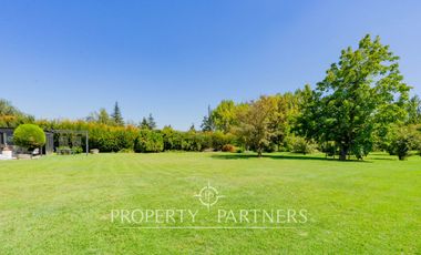 Casa en Parcela en Exclusivo Sector de Pirque, Santa Rita