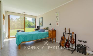 Casa en Parcela en Exclusivo Sector de Pirque, Santa Rita