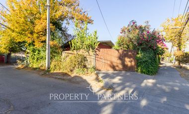 Casa con gran terreno, excelente ubicación en MACUL