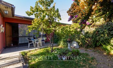 Casa con gran terreno, excelente ubicación en MACUL