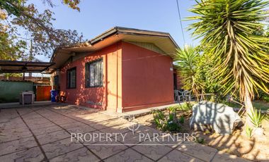Casa con gran terreno, excelente ubicación en MACUL