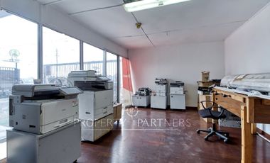 Venta de propiedad comercial en Plena Costanera