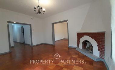 Gran casa en excelente sector de barrio Miraflores