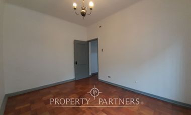 Gran casa en excelente sector de barrio Miraflores