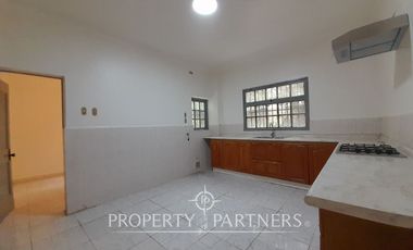 Gran casa en excelente sector de barrio Miraflores