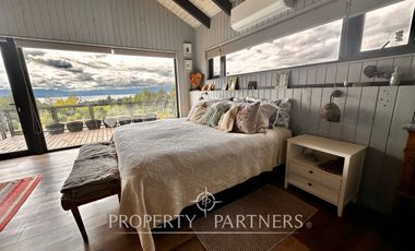 Hermosa casa con vista al lago en parcela a pasos del colegio Alemán