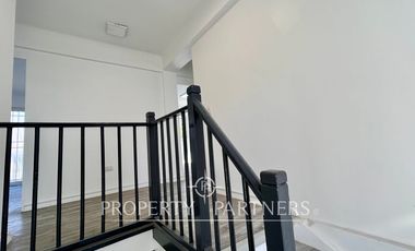 USO COMERCIAL - Luminosa y cálida propiedad remodelada