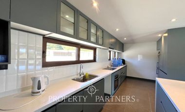 Hermosa y amplia casa en tranquilo condominio