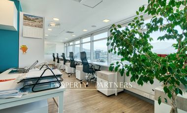 Espectacular oficina amoblada con terraza en el corazón de Estoril a pasos de futura línea 7 del metro