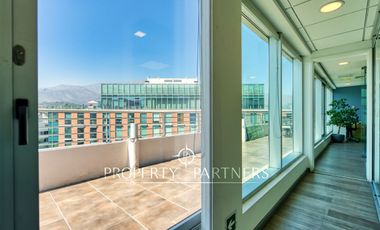 Espectacular oficina amoblada con terraza en el corazón de Estoril a pasos de futura línea 7 del metro