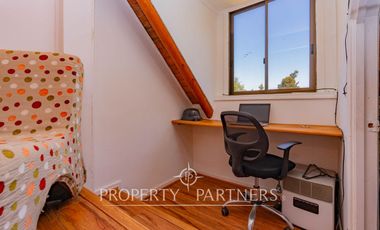 Hermosa Parcela en exclusivo Condominio las Tórtolas, Santa Rita, el mejor sector de Pirque ( Con derecho de canal)