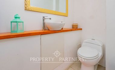 Hermosa Parcela en exclusivo Condominio las Tórtolas, Santa Rita, el mejor sector de Pirque ( Con derecho de canal)