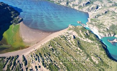 Patagonia,512has maravilloso campo El Pozon de rio Ibañez