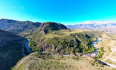 Patagonia,512has maravilloso campo El Pozon de rio Ibañez