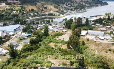 Gran oportunidad de terreno urbano residencial en el acceso a Castro