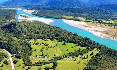 Patagonia, Espectacular campo 529has orilla rio Palena
