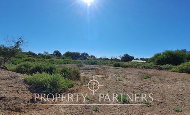 Terreno en venta cercano a Avenida La Paz