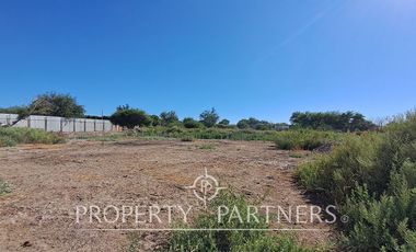 Terreno en venta cercano a Avenida La Paz