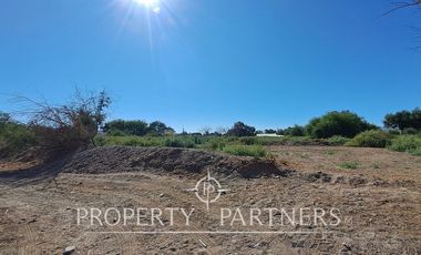 Terreno en venta cercano a Avenida La Paz