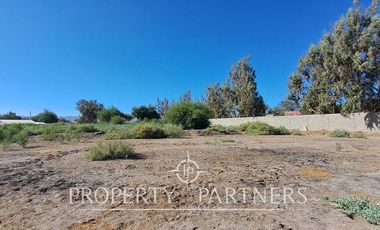 Terreno en venta cercano a Avenida La Paz