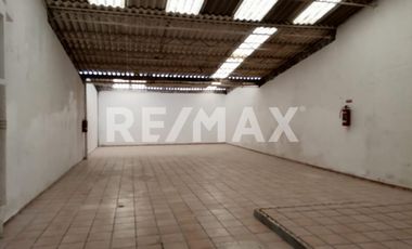 BODEGA COMERCIAL, EXCELENTE UBICACION - (3)