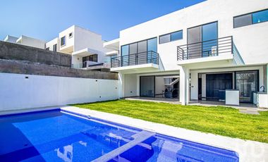 Moderna casa nueva en Burgos Bugambilias dentro de Corintio Residencial, Temixco, Morelos