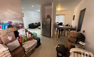 Casa en Venta con Terreno Incluido en Cerradas de Rinconada, Apodaca N.L.