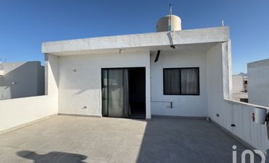 Casa en Venta con Terreno Incluido en Cerradas de Rinconada, Apodaca N.L.