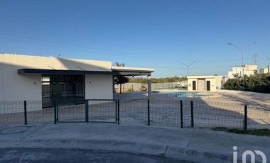 Casa en Venta con Terreno Incluido en Cerradas de Rinconada, Apodaca N.L.