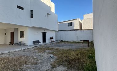 Casa en Venta con Terreno Incluido en Cerradas de Rinconada, Apodaca N.L.