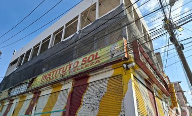 Local en Renta a una cuadra del metro Los Reyes