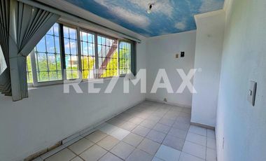 Comercio en av. la luna Cancún - (3)
