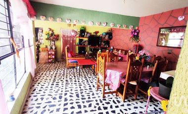 Casa en venta, amplio terreno con arboles frutales, zona centro en Puente de Ixtla Morelos.
