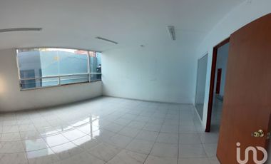 Renta de Edificio en Periférico