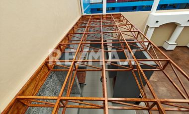 Venta de amplia propiedad para inversión. Salón de eventos y amplia alberca - (3)