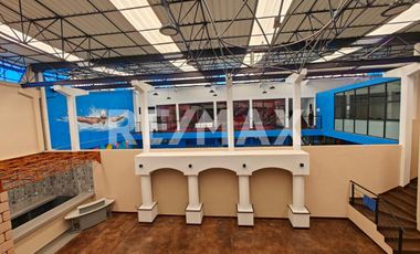 Venta de amplia propiedad para inversión. Salón de eventos y amplia alberca - (3)