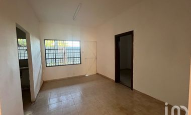 Casa en renta para área comercial en el centro de San Andrés Tuxtla, Veracruz