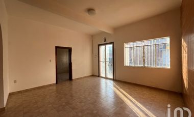 Casa en renta para área comercial en el centro de San Andrés Tuxtla, Veracruz