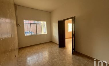 Casa en renta para área comercial en el centro de San Andrés Tuxtla, Veracruz