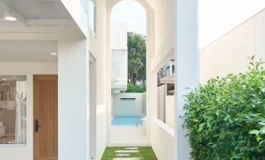 Modern Luxury spacious design, private pool with waterfall