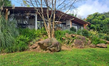 CASA EN RENTA | VALLE DE BRAVO| CONDOMINIO