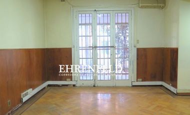Cirujano Guzmán.Providencia, Santiago. Gran Casona 682 m2.