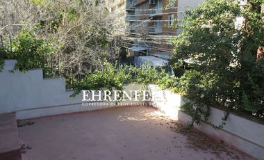 Cirujano Guzmán.Providencia, Santiago. Gran Casona 682 m2.