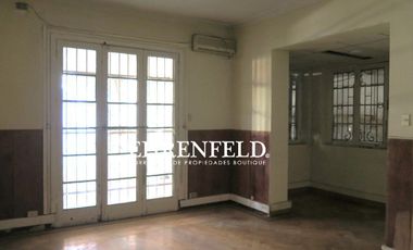 Cirujano Guzmán.Providencia, Santiago. Gran Casona 682 m2.