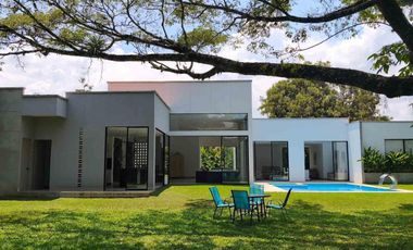 VENDO CASA CAMPESTRE DE UN PISO EN SOLARES DE LA MORADA, JAMUNDI