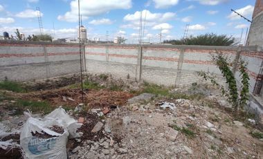Casa en Venta con Local Comercial en El Chamizal, Pedro Escobedo, Querétaro.